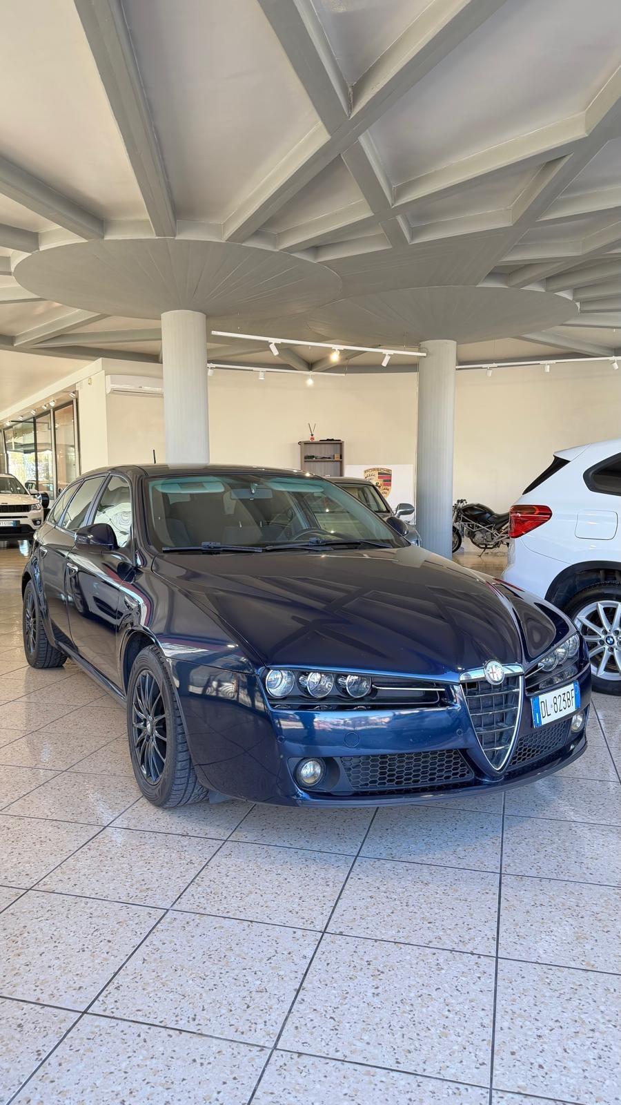 Alfa Romeo 159 1.9 JTDm 16V Sportwagon Exclusive