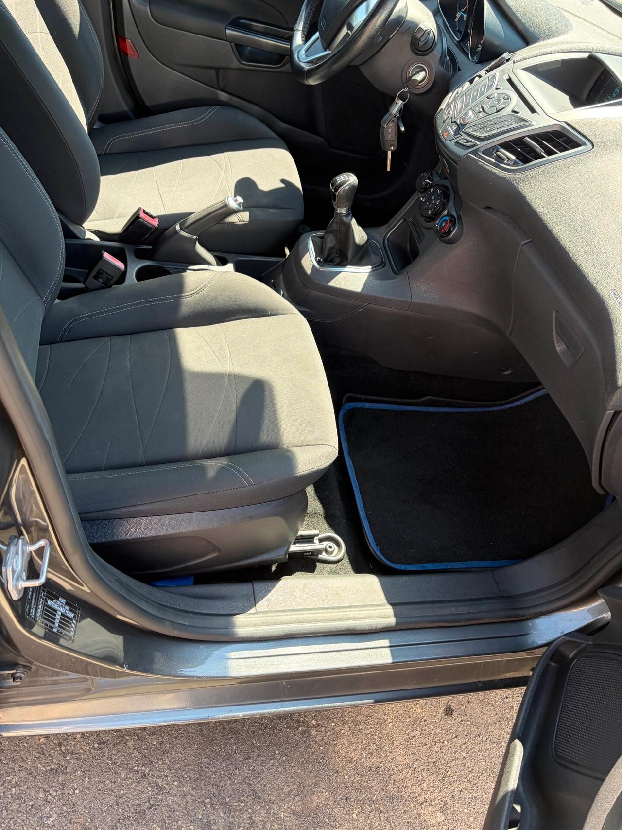 Ford Fiesta 1.2 60CV 5 porte Titanium