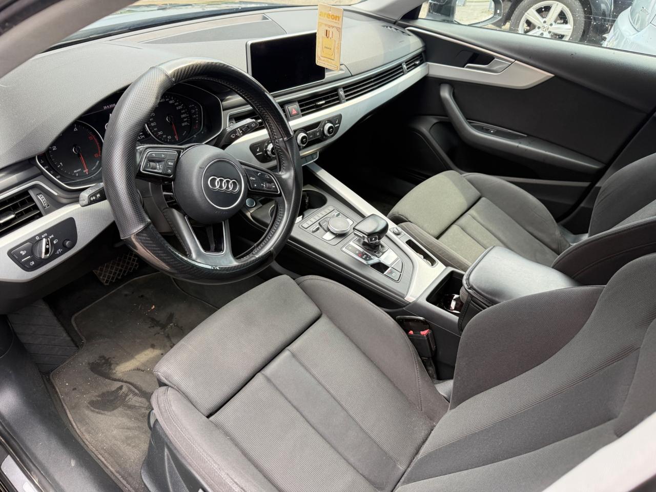 Audi A4 2.0 TDI 190 CV ultra Design