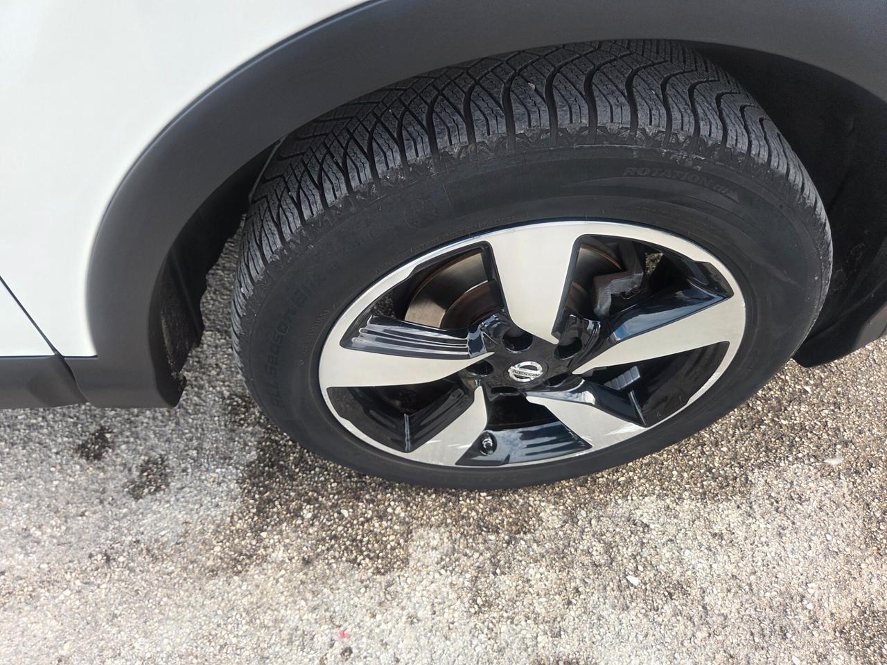 NISSAN QASHQAI TETTO PANORAMICO NAVIGAT TELECAM KMCERT