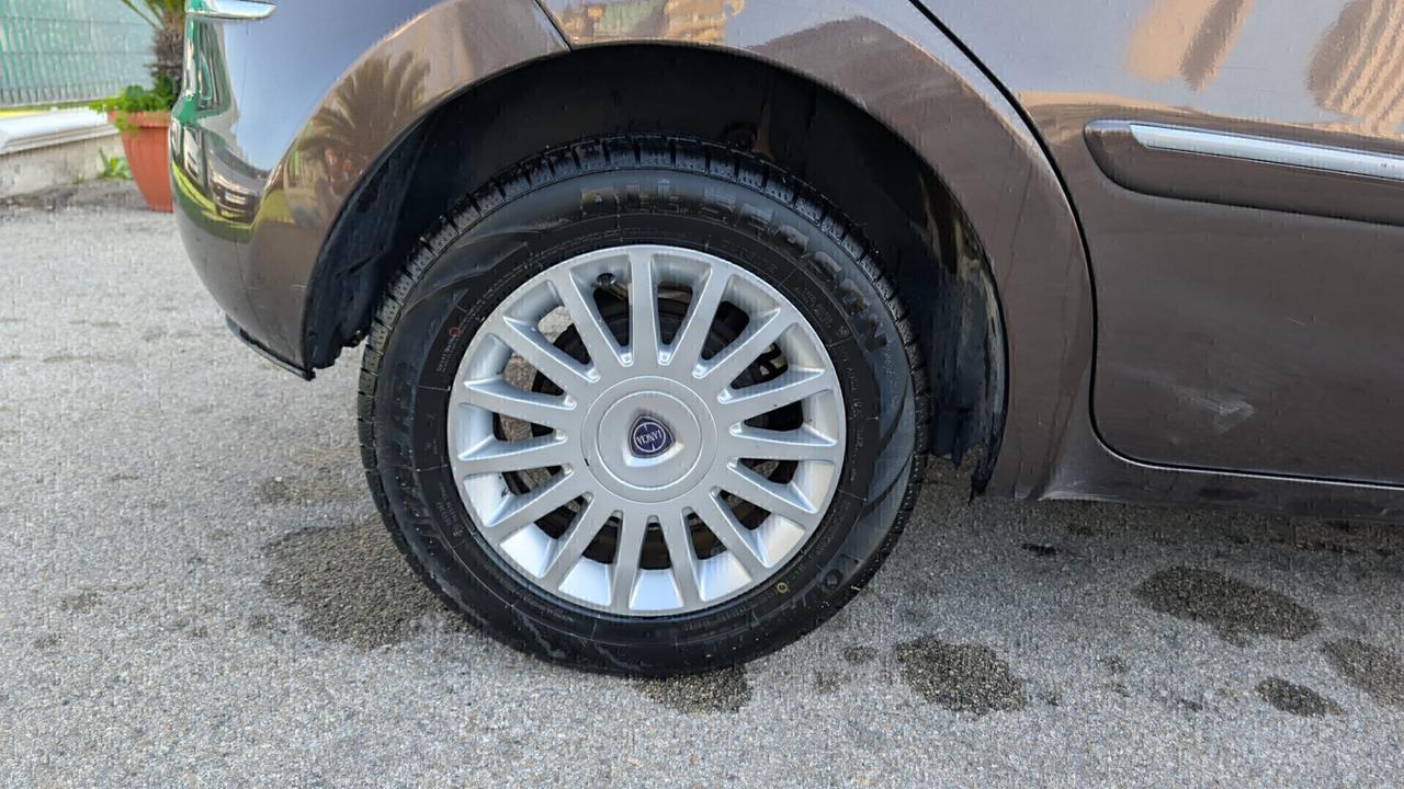 Lancia MUSA 1.3 DIESEL Mjt 95 CV Gold - ANNO 2011 - OTTIMA PER NEOPATENTATO