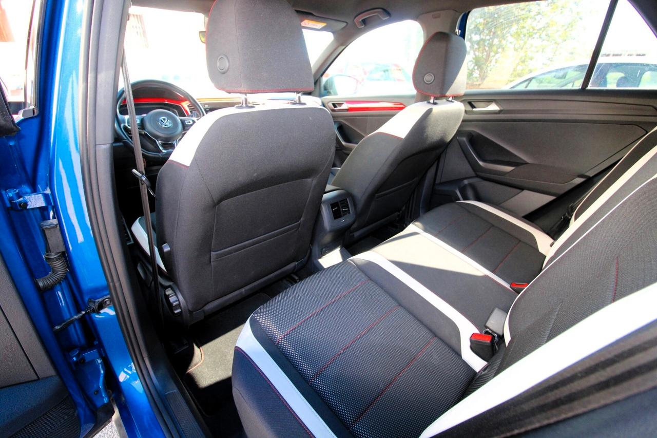 Volkswagen T ROC R LINE PLUS