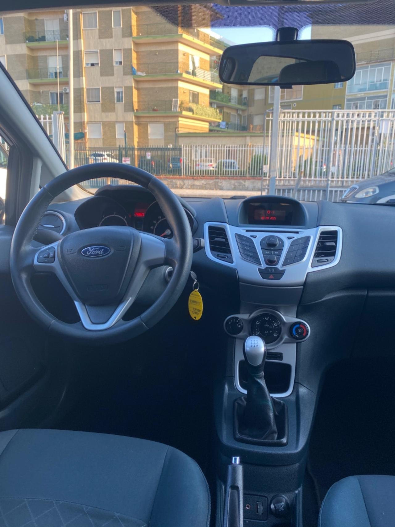 Ford Fiesta 1.4 TDCI Fine 2011 TAGLIANDATA