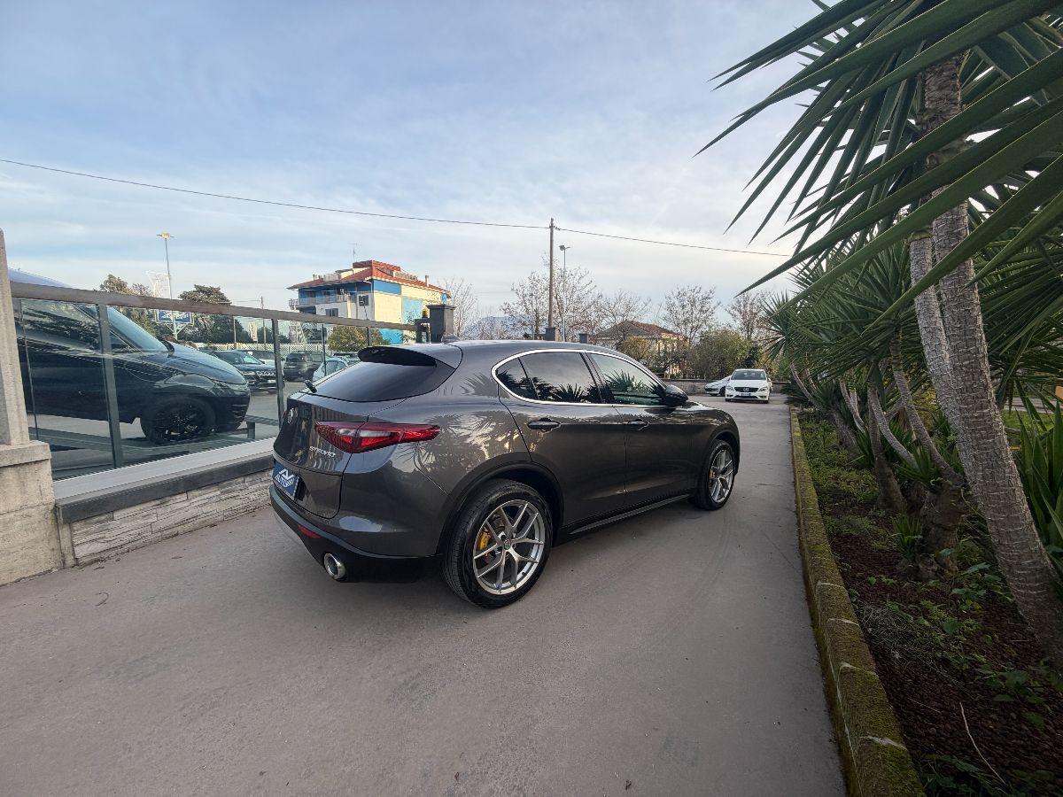 ALFA ROMEO - Stelvio - 2.2 T.diesel 210 CV AT8 Q4 Exec.