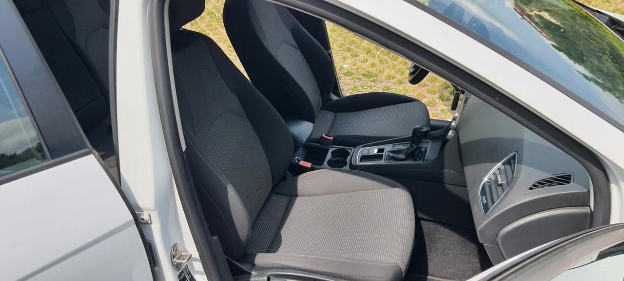 Seat Leon 1.6 TDI 110 CV DSG 5p. Start/Stop Style