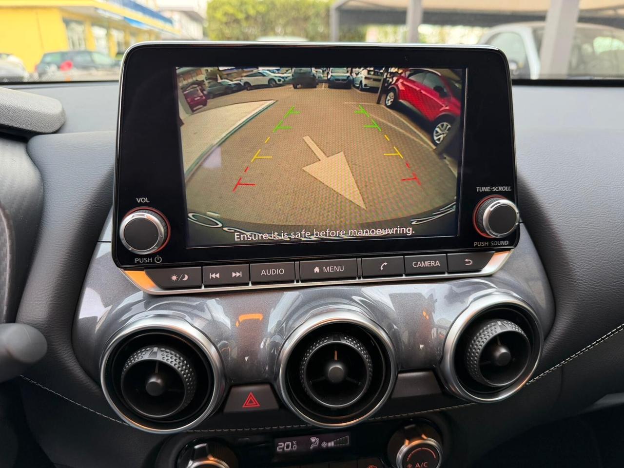 Nissan Juke 1.0 DIG-T 114 CV N-Connecta