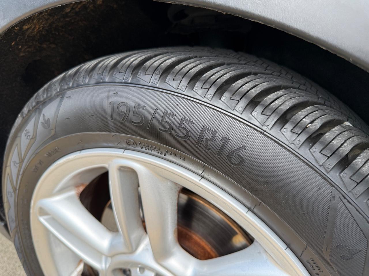 MINI COOPER CLUBMAN 1.6 16V 122CV NEOPATENTATI