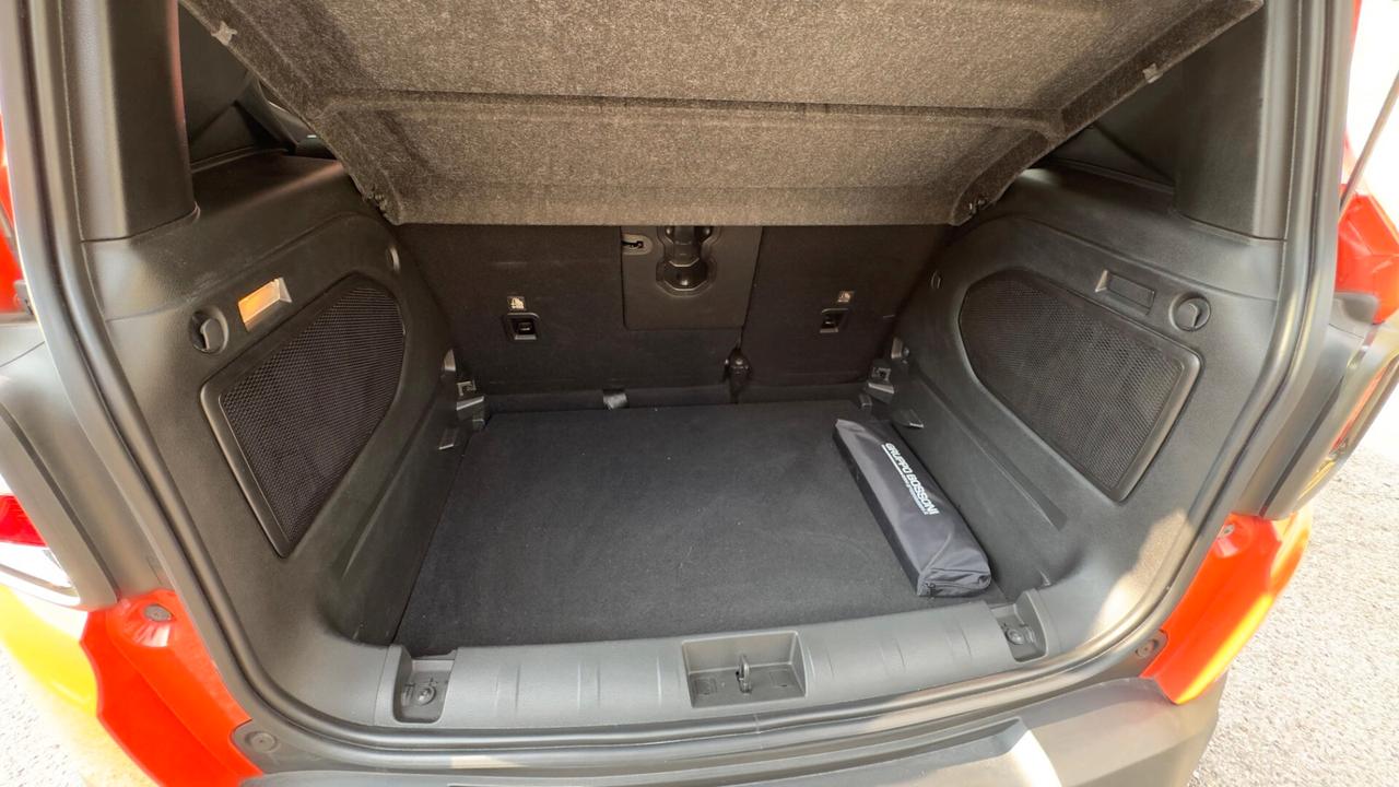 Jeep Renegade 1.6 Mjt 120 CV Night Eagle
