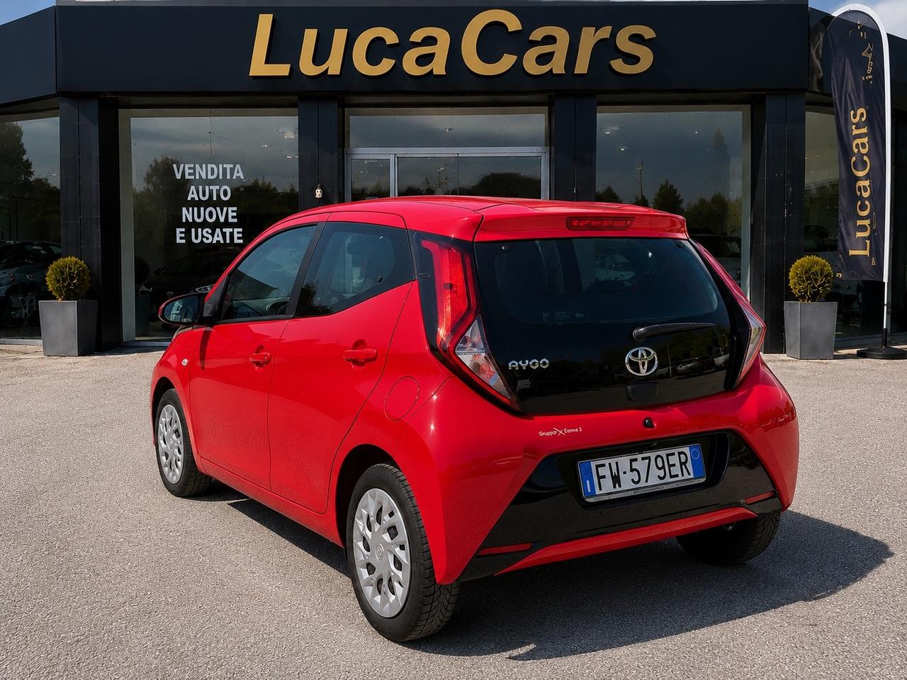 Toyota Aygo 1.0 VVT-i 72 CV 5 porte x-clusiv