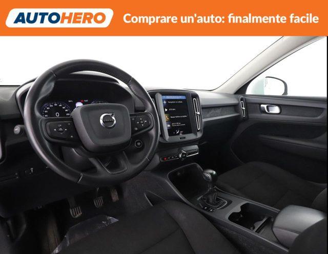 VOLVO XC40 T2 Momentum Core