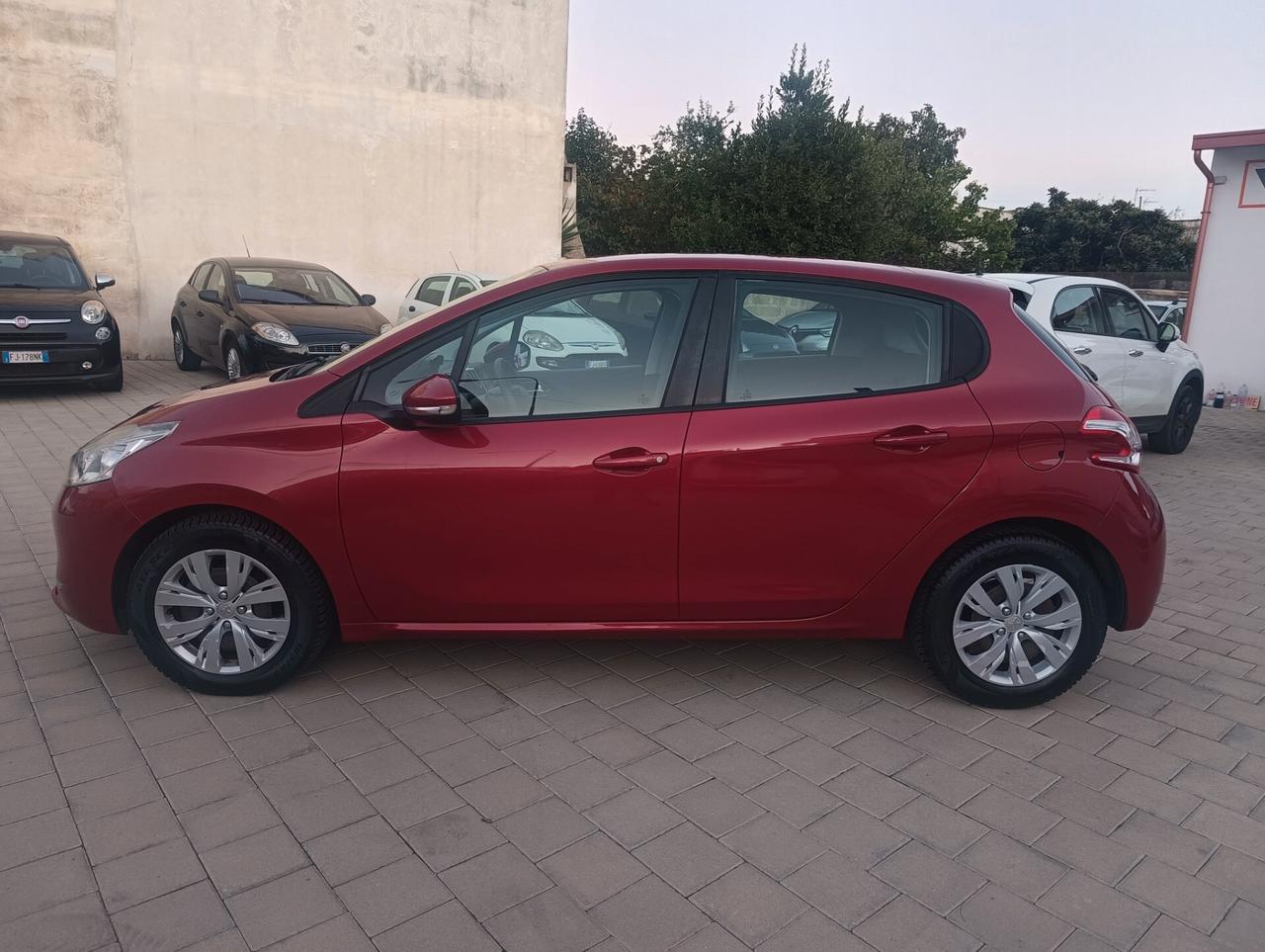 Peugeot 208 1.4 HDi - anno 2013