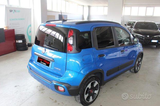 FIAT Panda 1.0 FireFly S&S Hybrid Cross