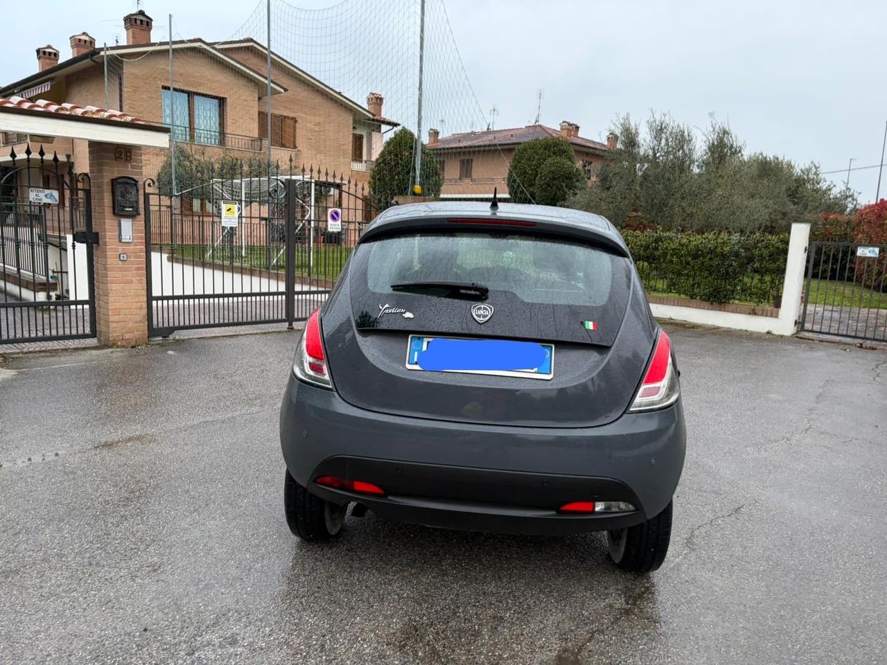 Lancia Ypsilon Metano Ecochic Elefantino