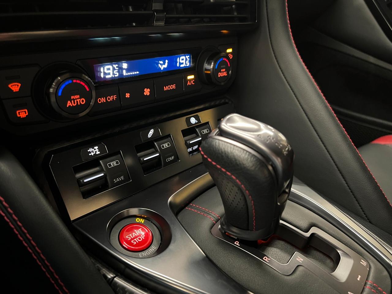 Nissan GT-R 3.8 V6 Black