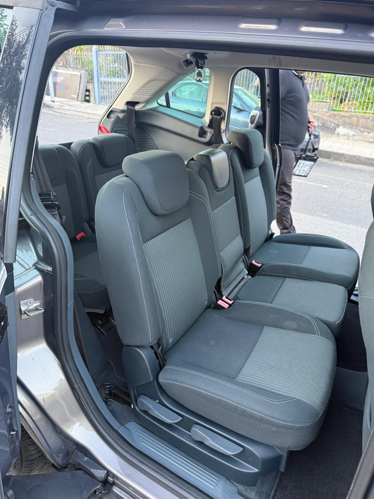 Ford C-Max 1.6 TDCi 115CV 7 Posti