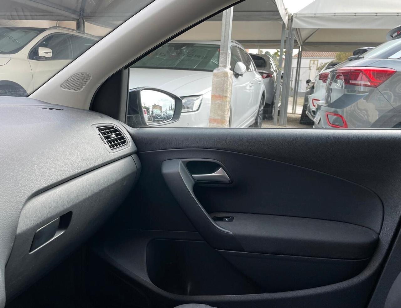 Volkswagen Polo 1.0 MPI 5p. Business Trendline