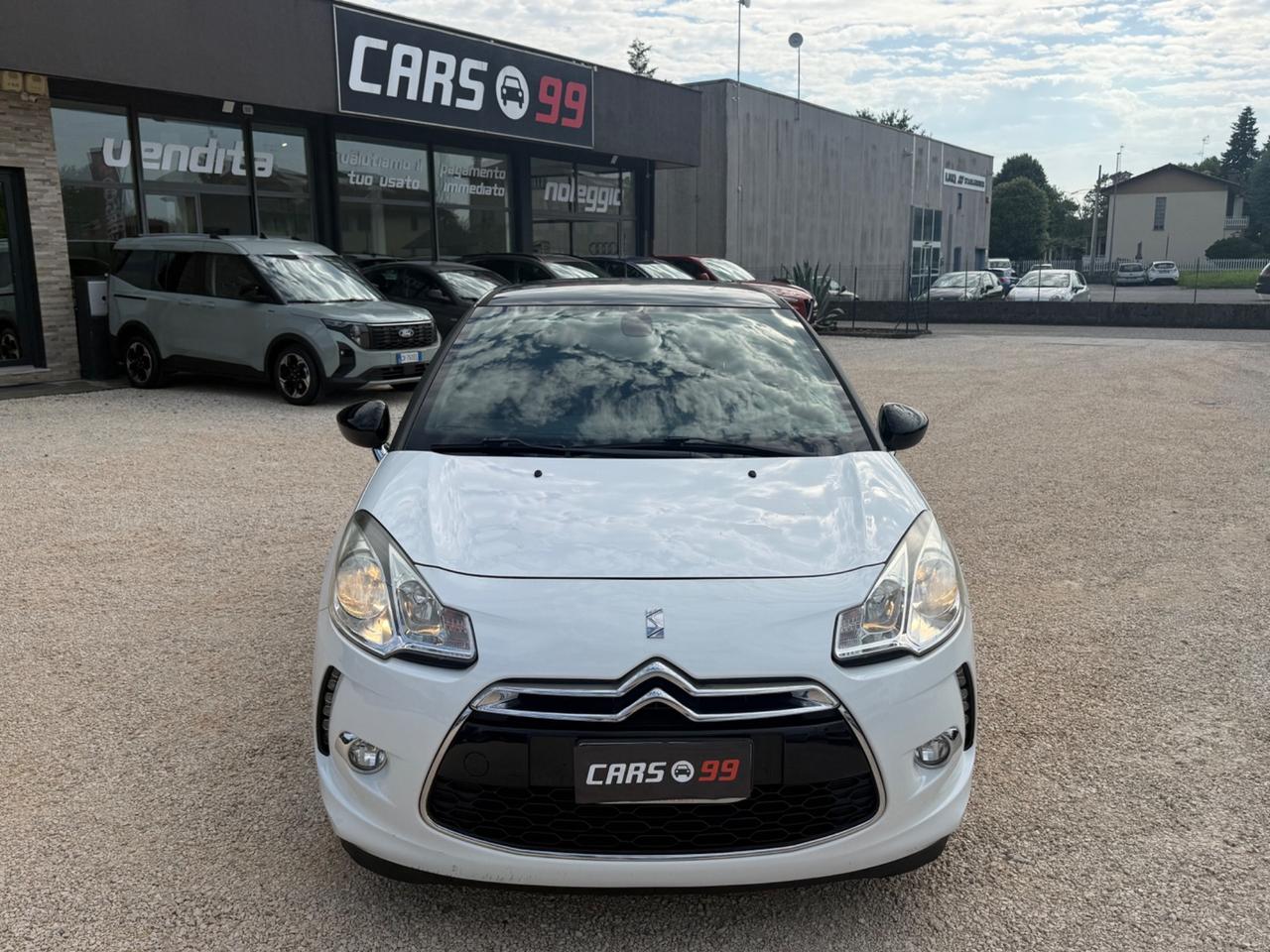 Ds DS3 3 1.2 VTi 82 Just Black