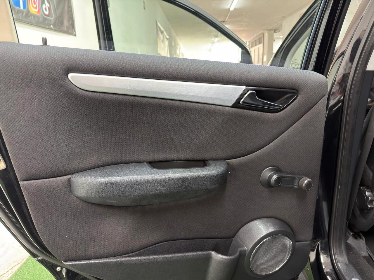 Mercedes-benz B 180 CDI