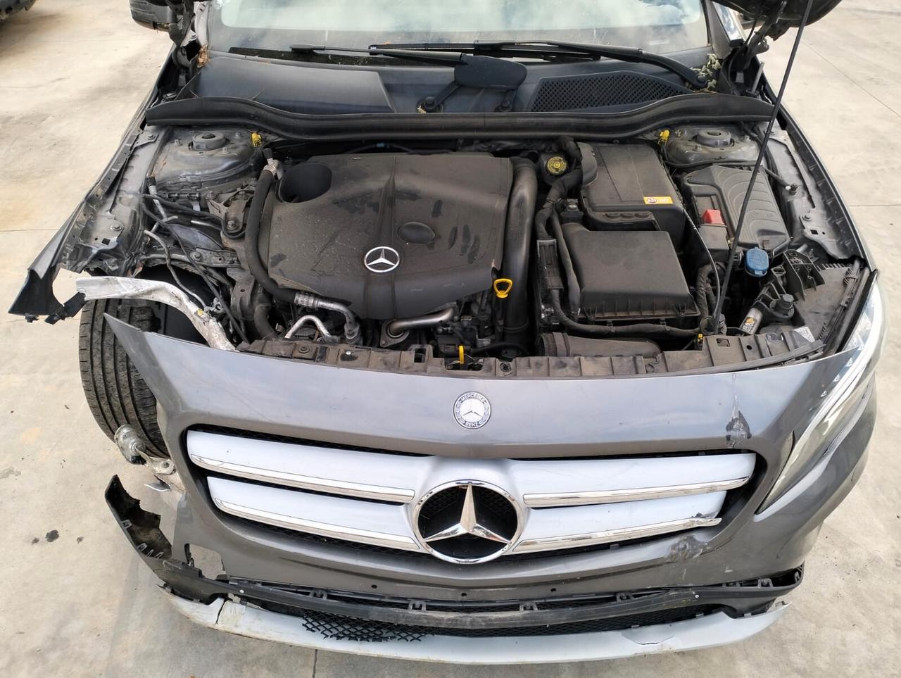 Mercedes-benz GLA 200 CDI Automatic 4Matic - SINISTRATA