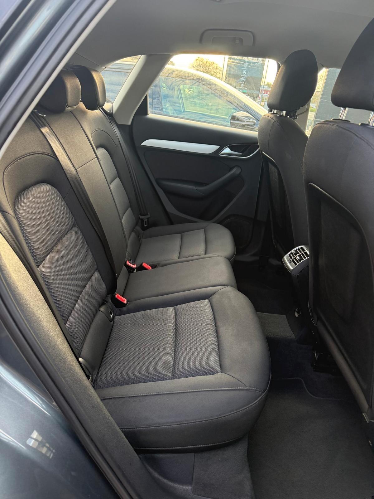 Audi Q3 2.0 TDI 150 CV S tronic