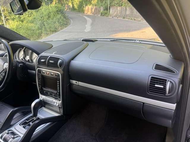 Porsche Cayenne 4.5 Turbo S tiptronic, first paint, service book