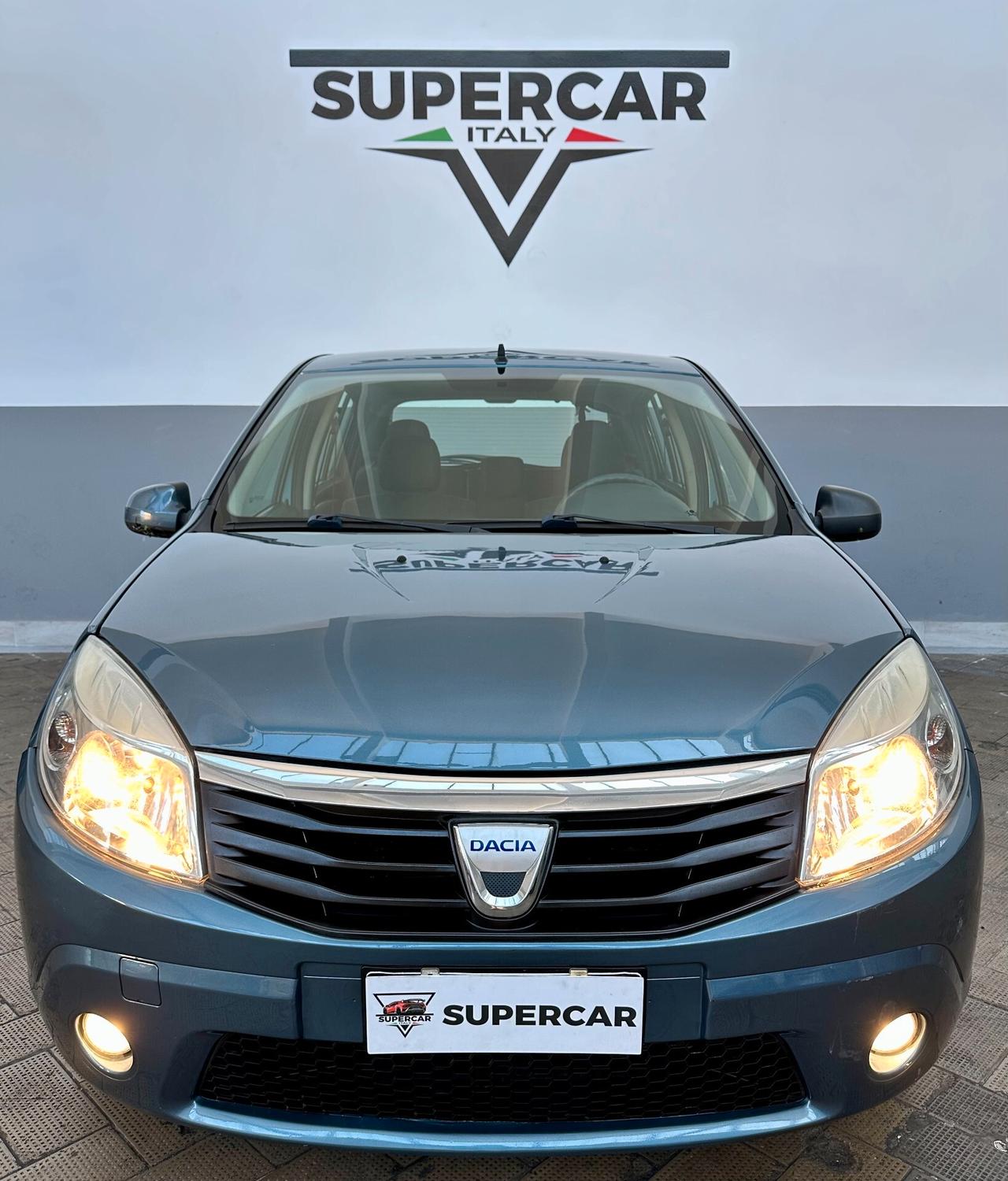 Dacia Sandero 1.4 Benz/gpl di serie, buoni condizioni generali