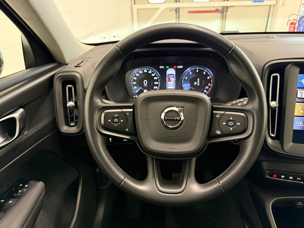 Volvo XC40 T2 automatico Essential