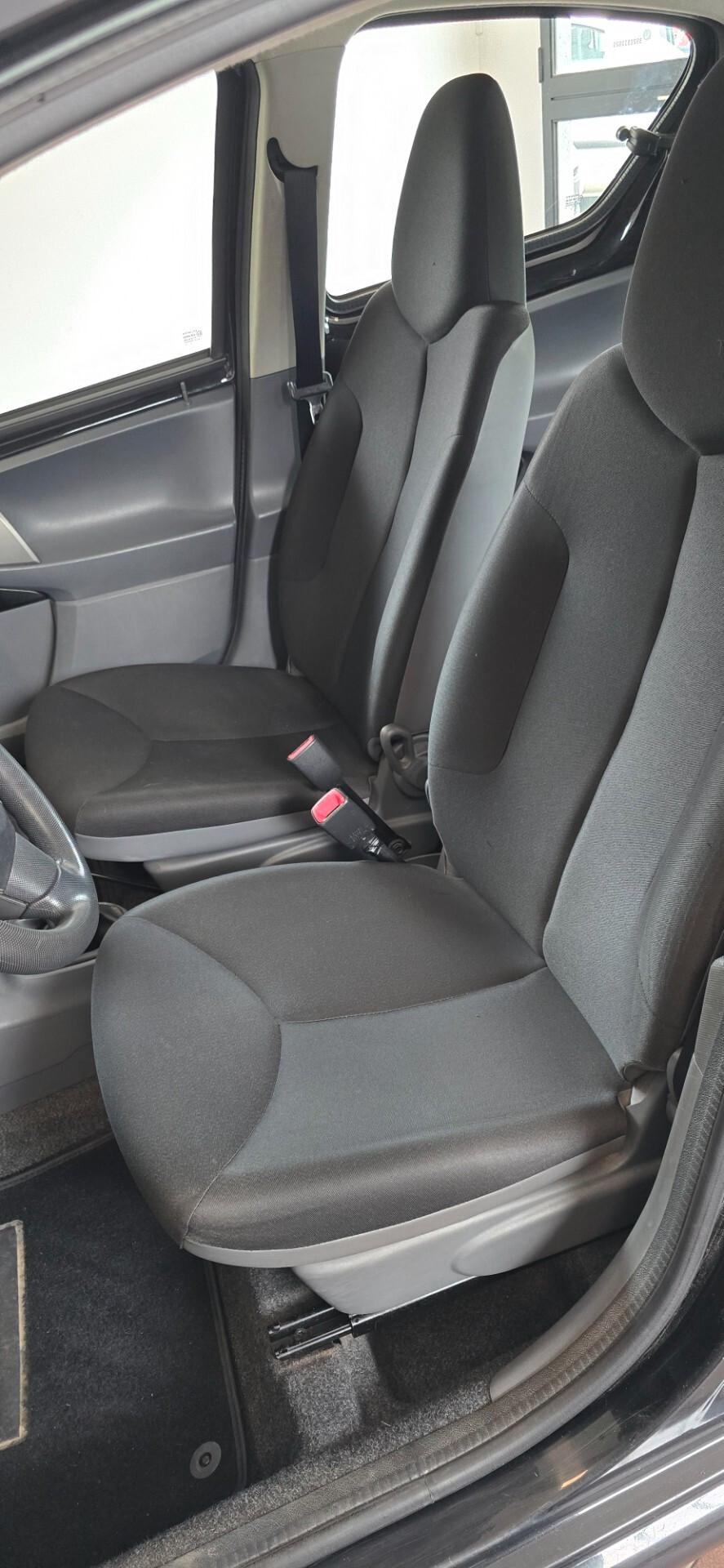 Toyota Aygo 1.0 UNICOPROPRIETARIO TAGLIANDATA