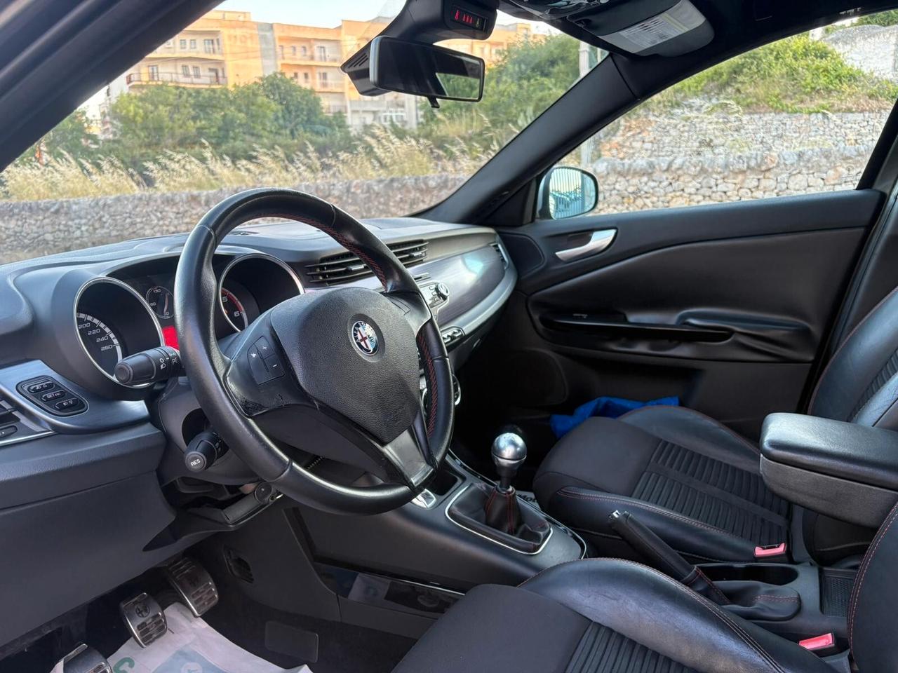 Alfa Romeo Giulietta 1.6 JTDm-2 105 CV Distinctive