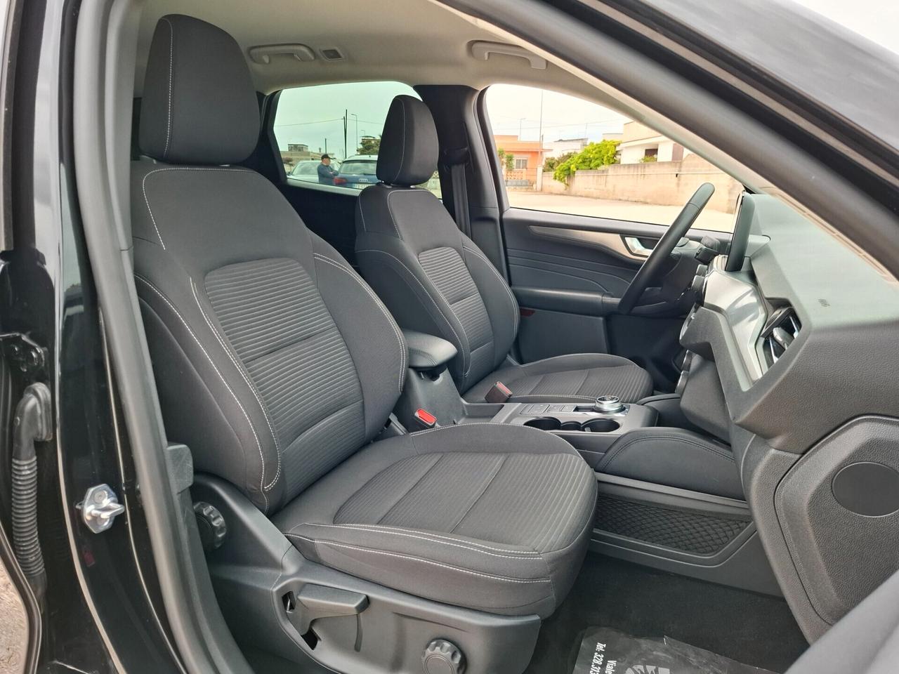 Ford Kuga 1.5 Tdci 120 CV AUT. Tit. *LED-NAVY-VIRTUAL*