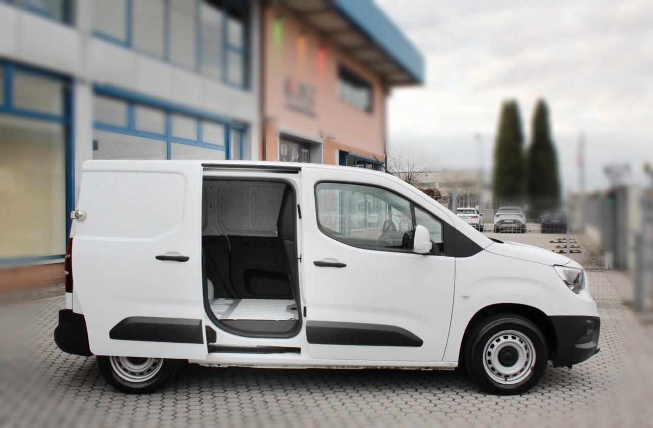 Opel Combo Cargo 1.5 Diesel 100CV S&S PC 650kg Edition ***BLACK WEEK -5% di sconto***