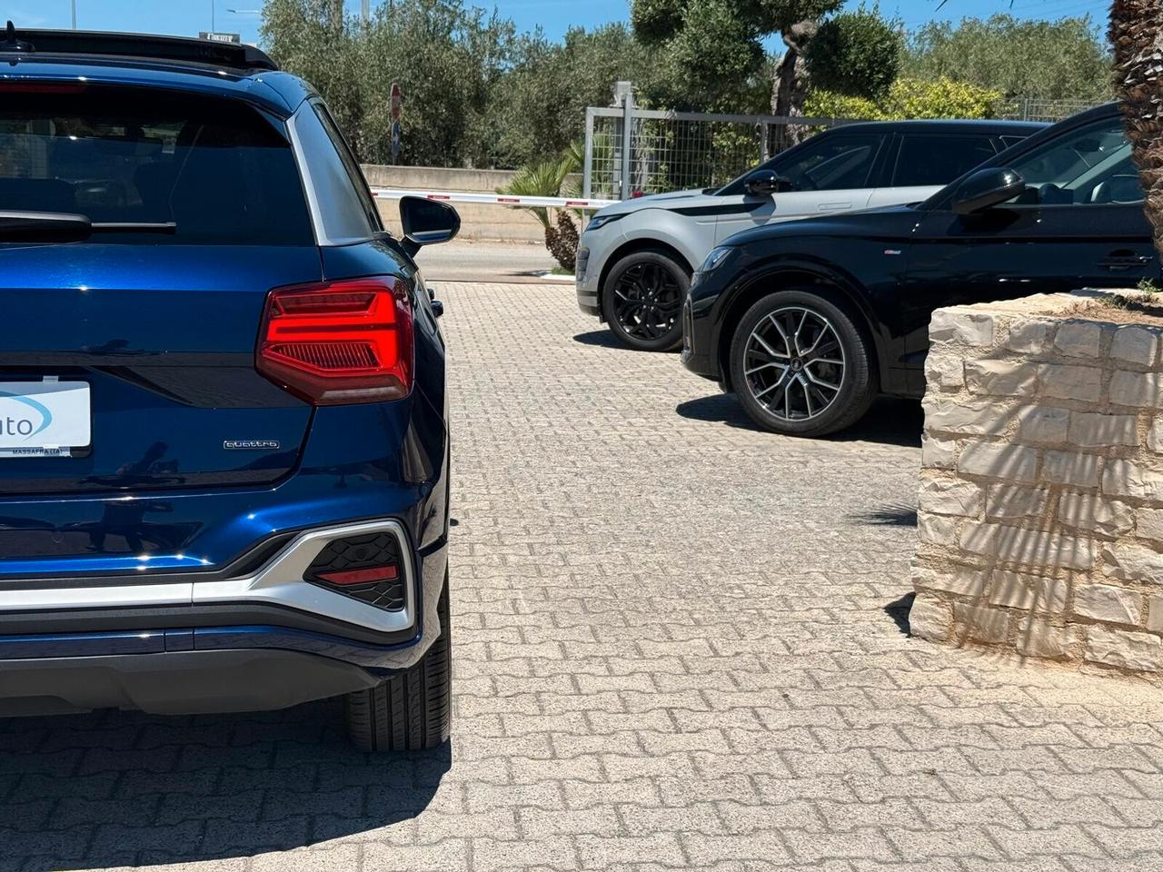 Q2 2.0 150CV quattro S line Edition + TETTO Blu Navarra