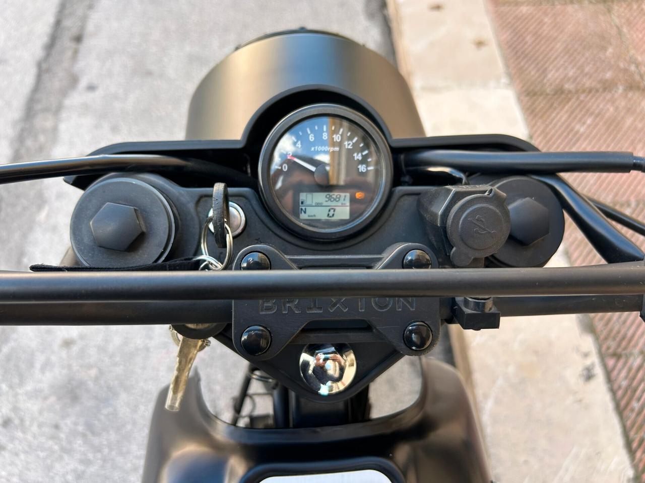 Brixton Glanville 250