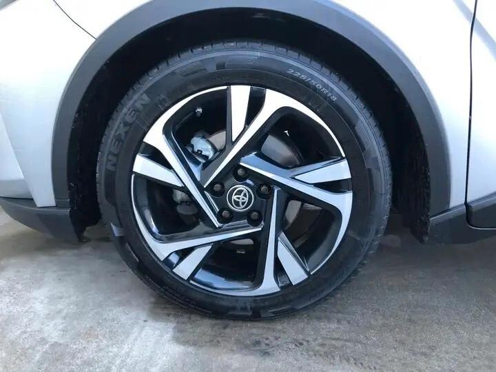 Toyota C-HR 1.8 Hybrid E-CVT Trend