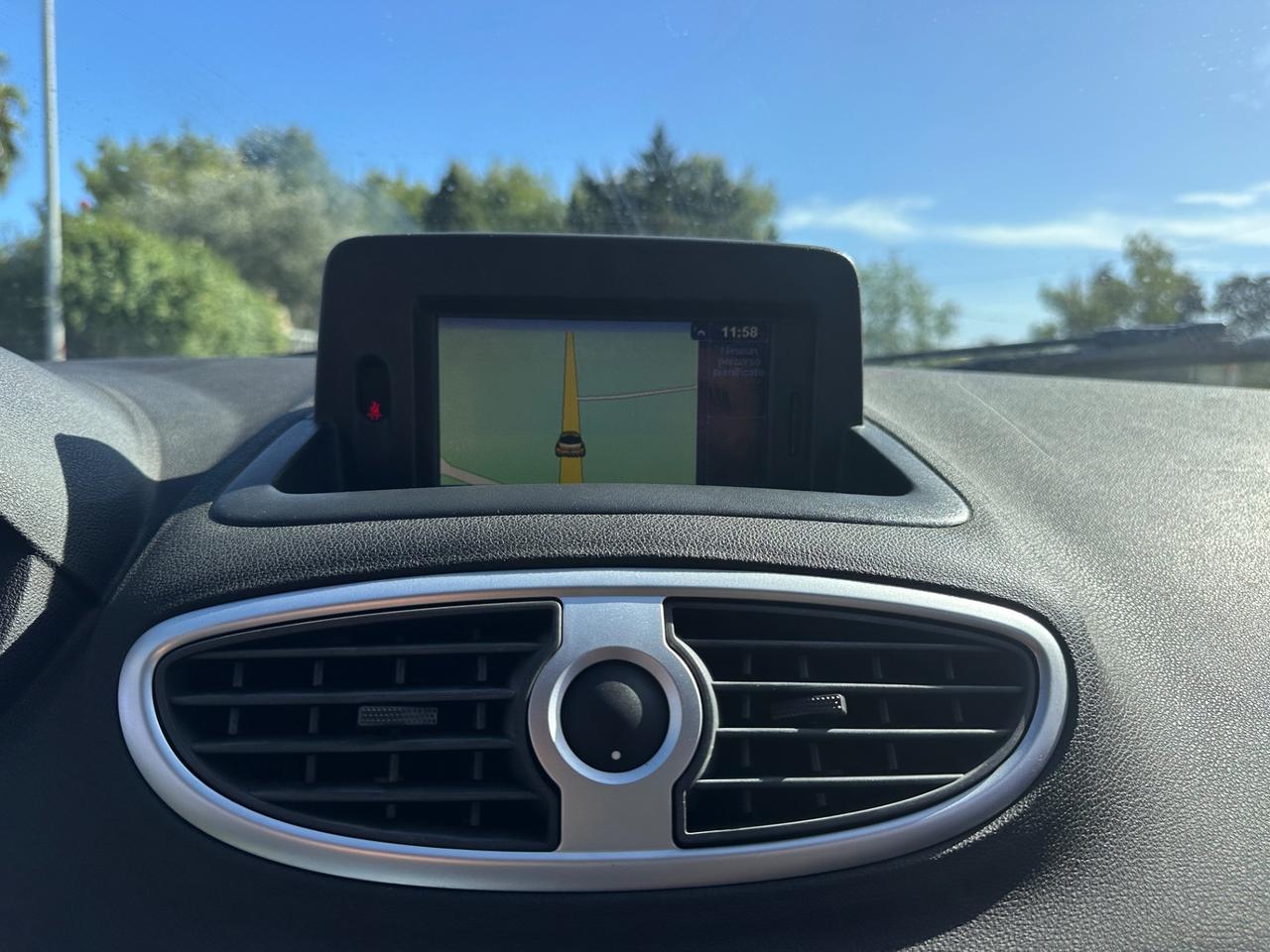 Renault Clio 1.2 16V 5 porte GPL Confort-2010