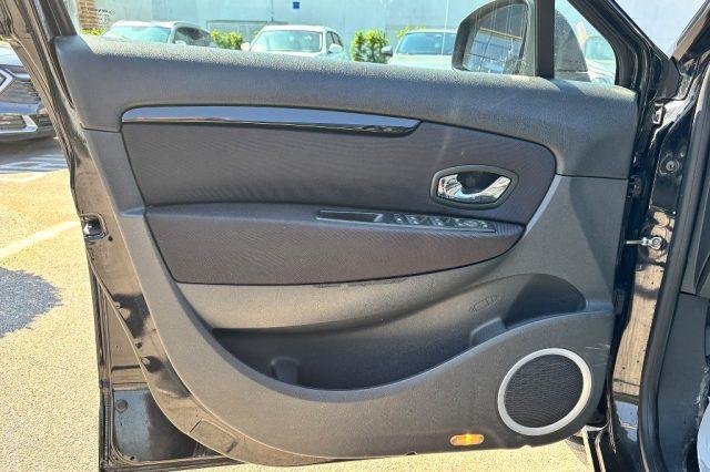 RENAULT Scenic X-Mod 1.5 dCi 110CV Wave