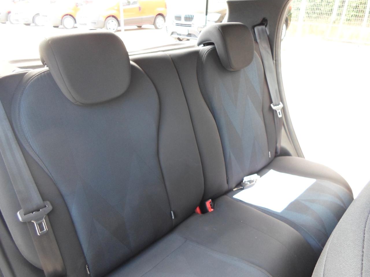 Lancia Ypsilon 1.2 69 CV 5 porte Platinum (GPL)