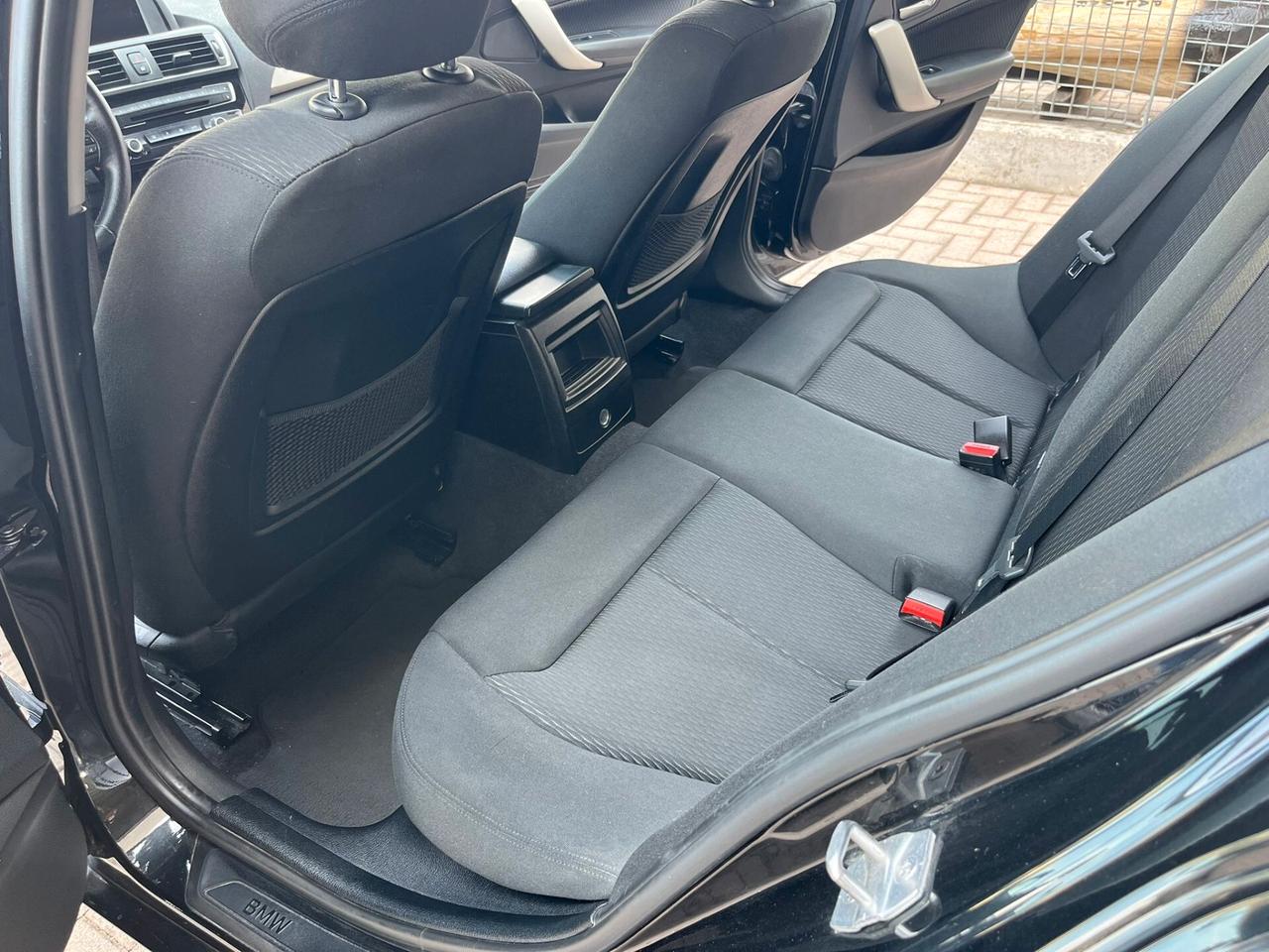 Bmw 118d 5p. Advantage 150CV automatica