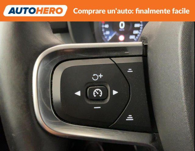 VOLVO XC40 D3 AWD Geartronic Momentum
