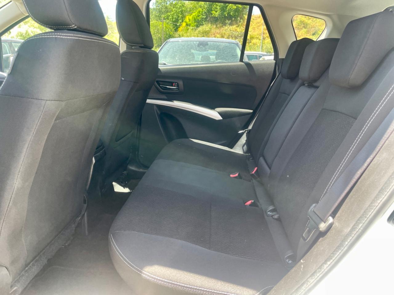 Suzuki S-Cross 1.6 DDiS 4WD All Grip Top