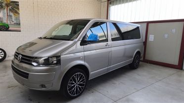 Volkswagen T5 Caravelle 2.0 BiTDI 180CV DSG Comfortline