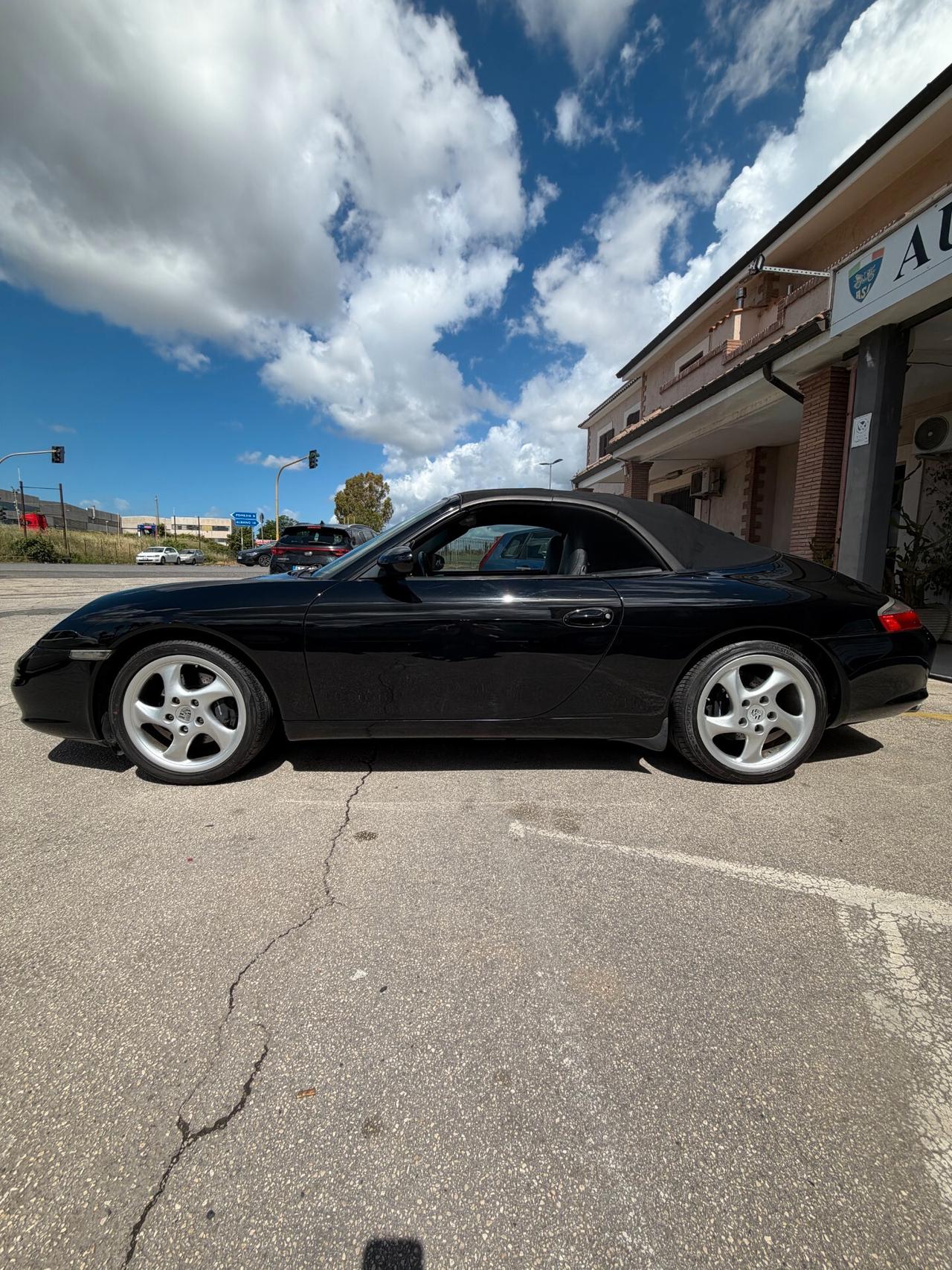 Porsche 911 Carrera Cabriolet