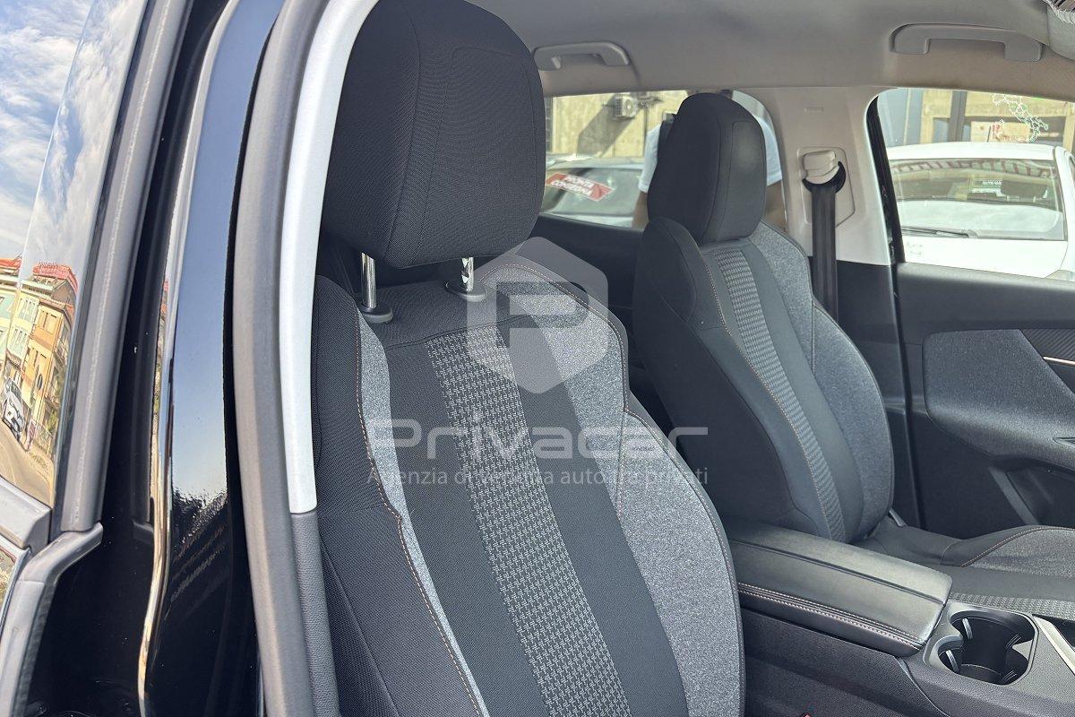 PEUGEOT 3008 BlueHDi 130 S&S EAT8 Allure