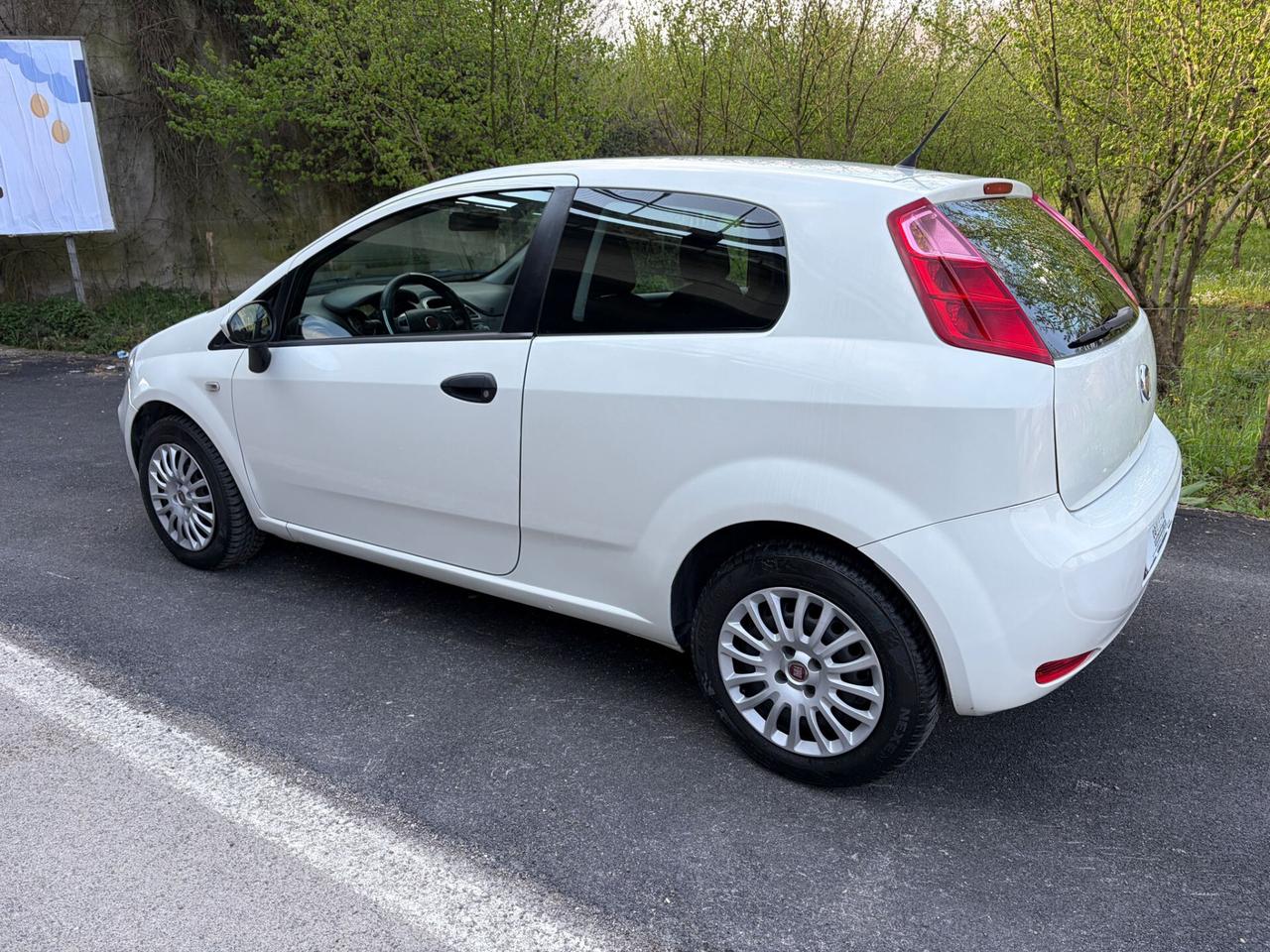 Fiat Punto 1.3 MJT II 75CV 3 porte pop