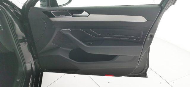 VOLKSWAGEN Passat Variant 2.0 TDI SCR EVO DSG Executive