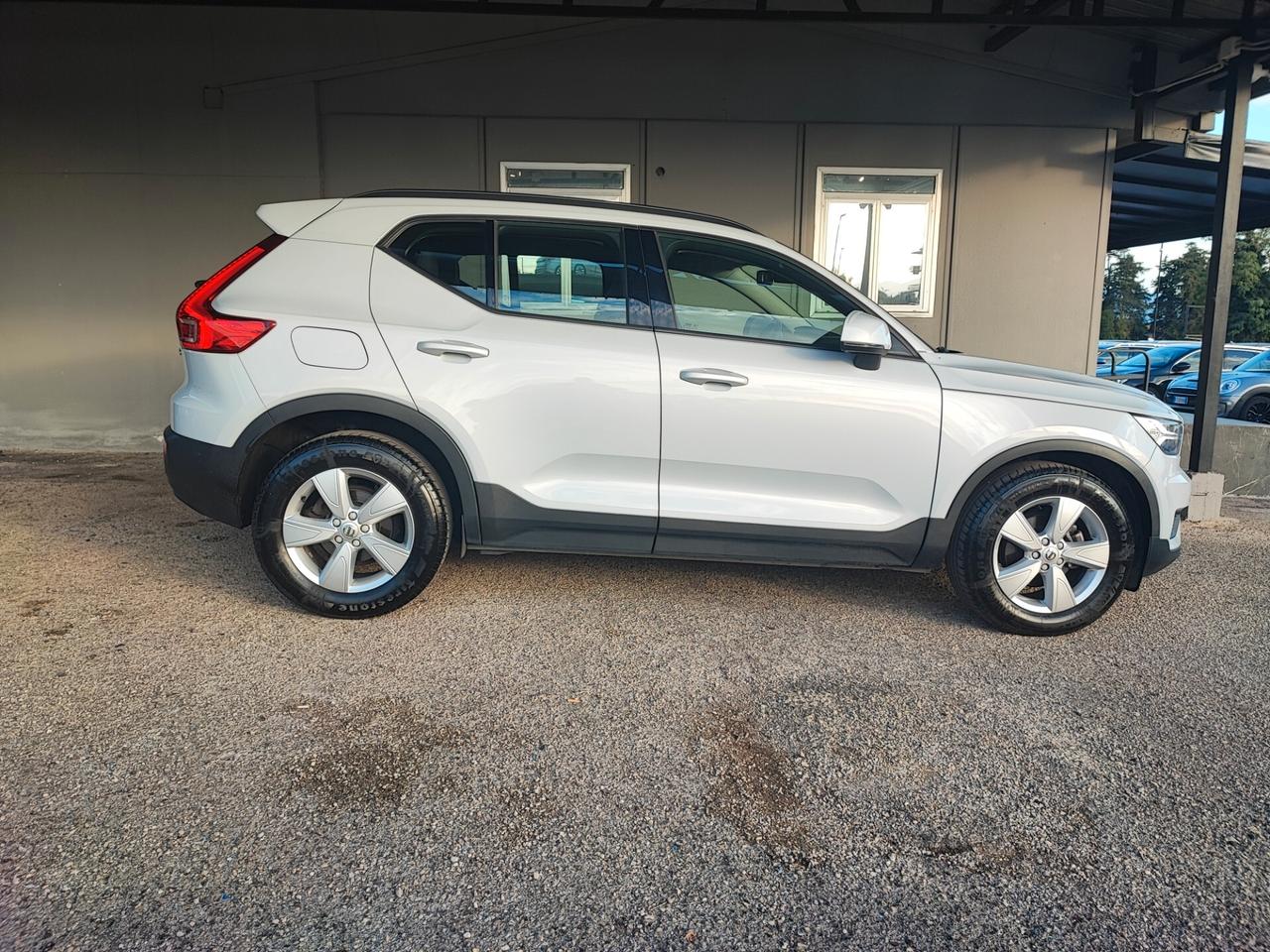 Volvo XC40 T3 Geartronic R-design