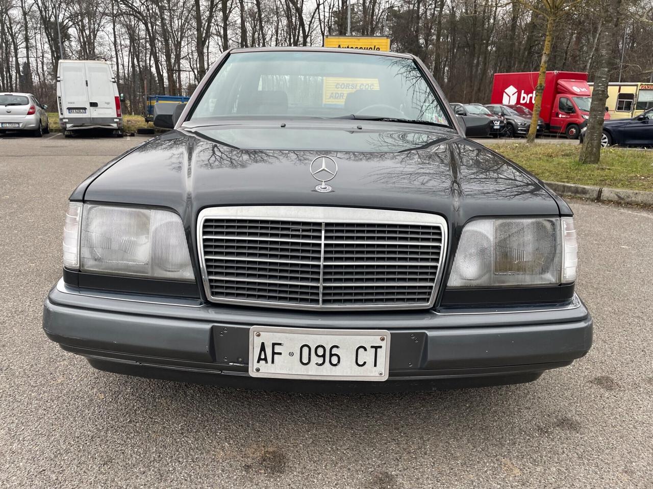 Mercedes-benz E 200 E 200 cat Elegance automatik*solo 50000km*