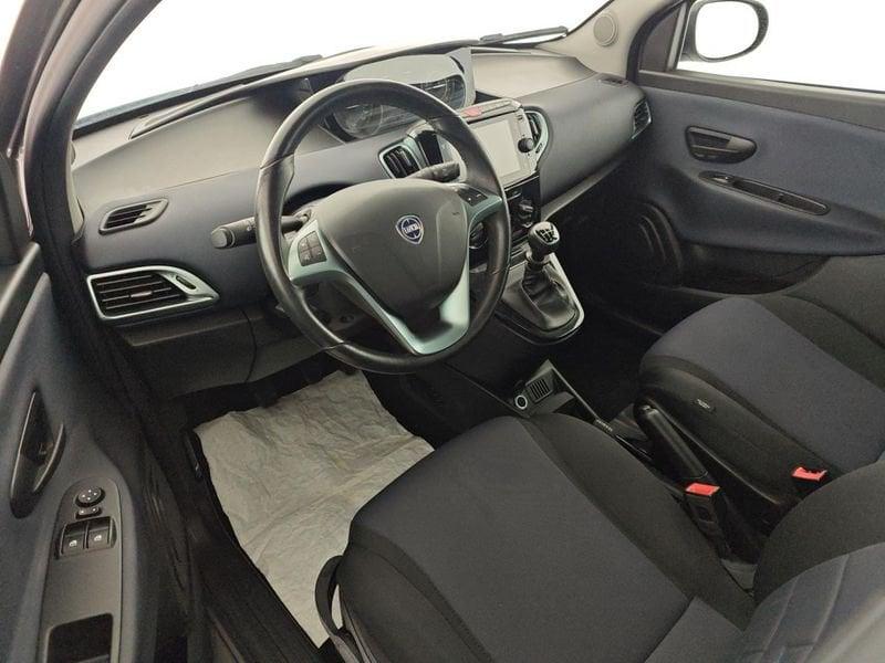 Lancia Ypsilon 1.0 FireFly 5 porte S&S Hybrid Gold Plus