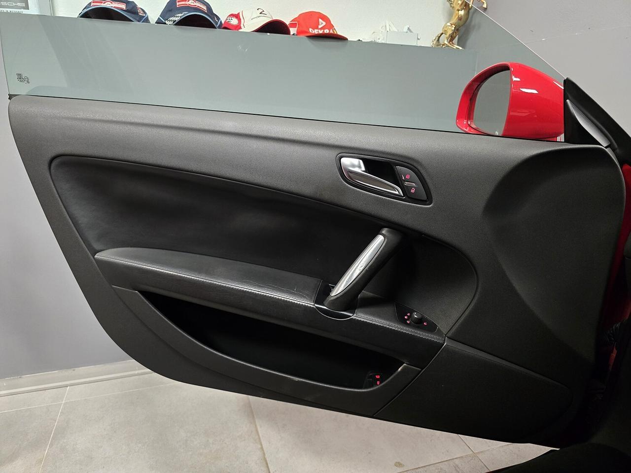 Audi TT 2.0 200CV SERVICE BOOK! ROSSO AUDI_CABRIO_GOMME OK