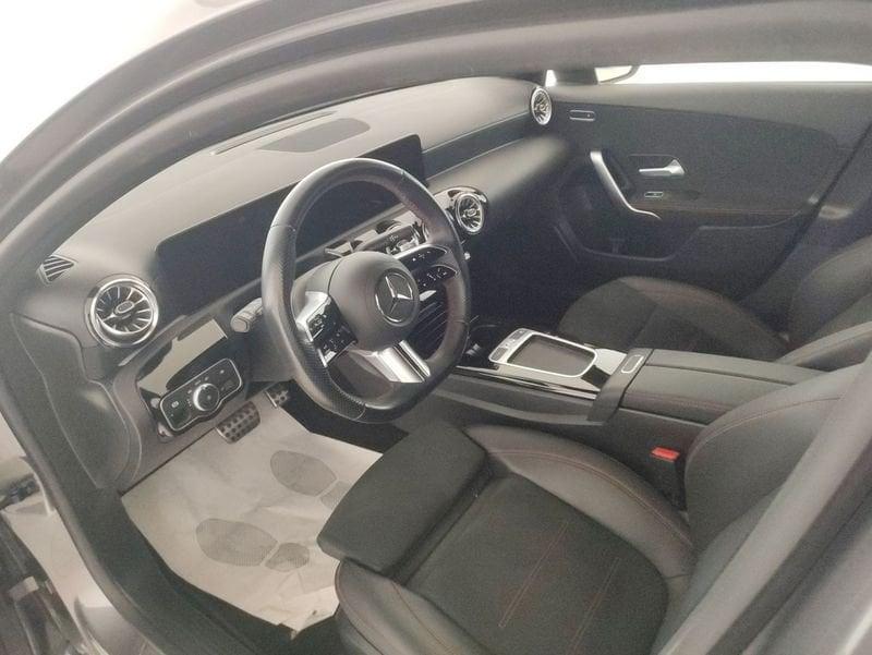 Mercedes-Benz Classe A A 180 d AMG Line Premium auto
